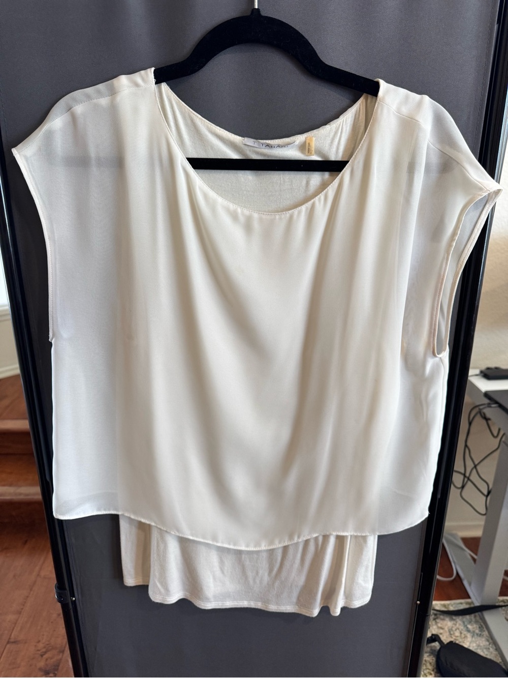T Tahari Cream Layered Cap-Sleeve Camisole Top
